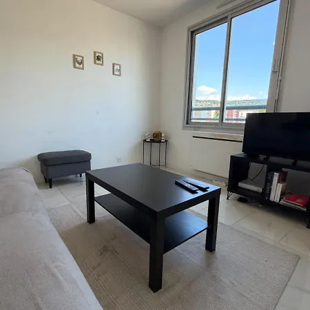 En Plein Centre Avec Terrasse * كليرمونت-فيراند